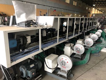 點擊查看詳細信息<br>標題：柔版印刷機 閱讀次數(shù)：2260